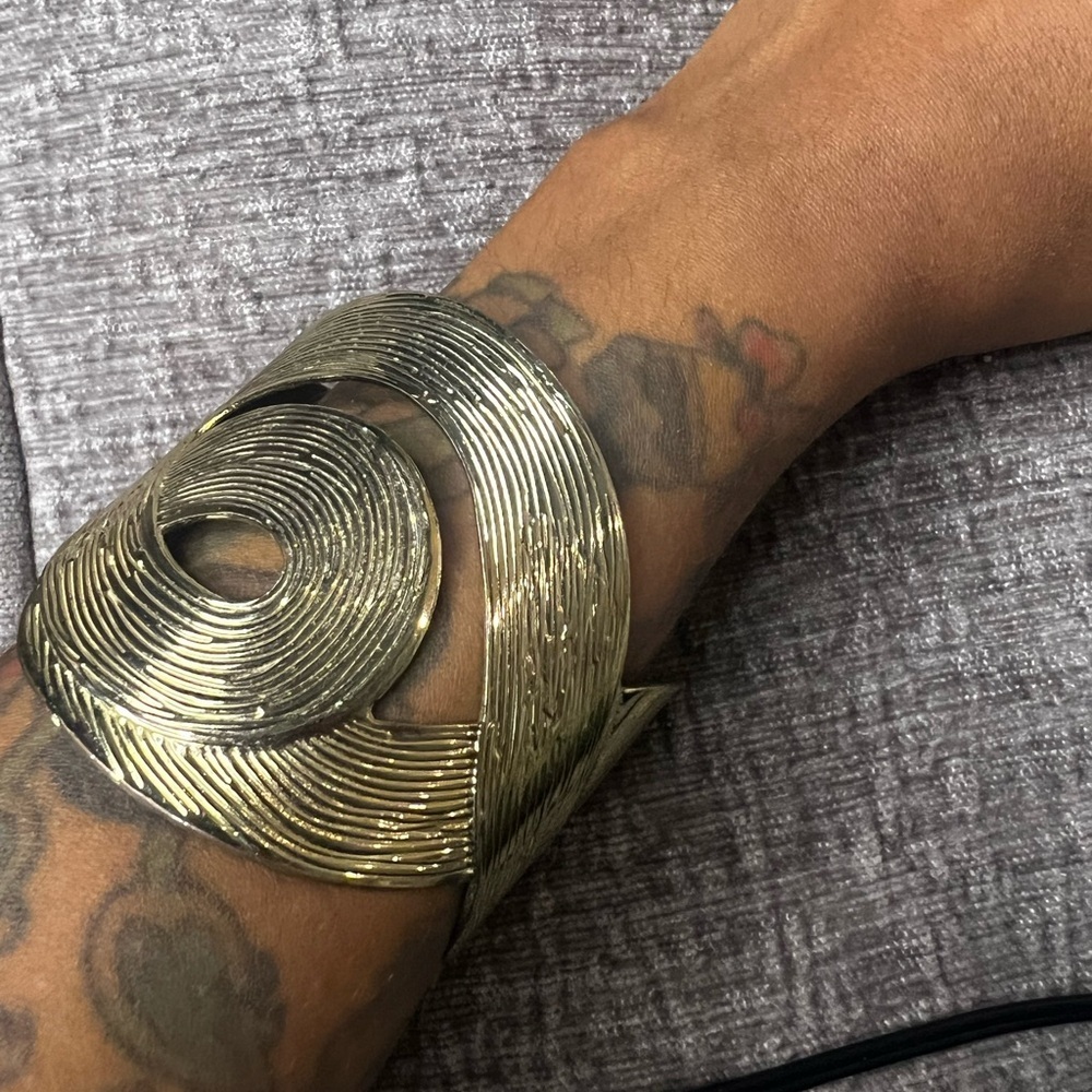 Runway Boutique LA The Fannie Cuff Light Gold Spiral Cuff Bracelet costume OS